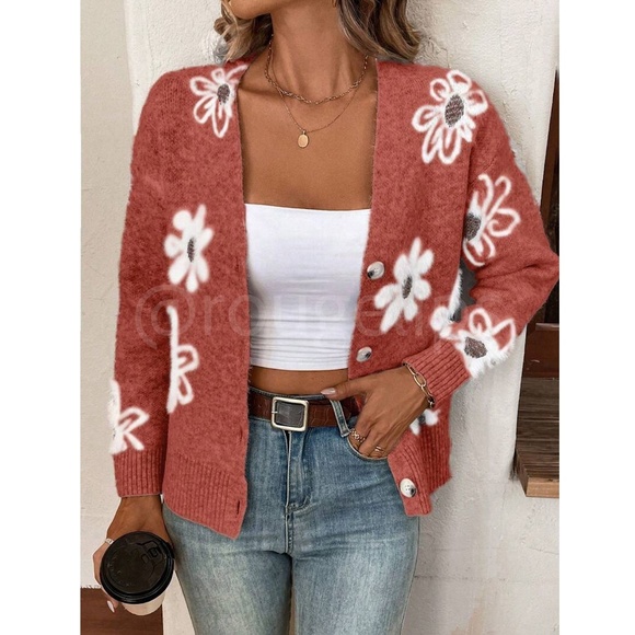 Redwood Cardigan Knit Flower Textured Button Front Stretchy, Soft - Picture 3 of 9